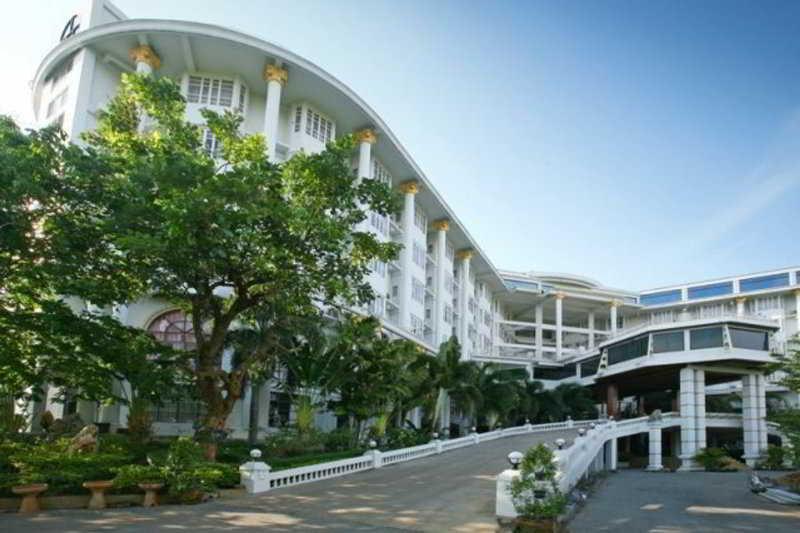 Hermitage Hotel Korat-SHA Nakhonratchasima Buitenkant foto