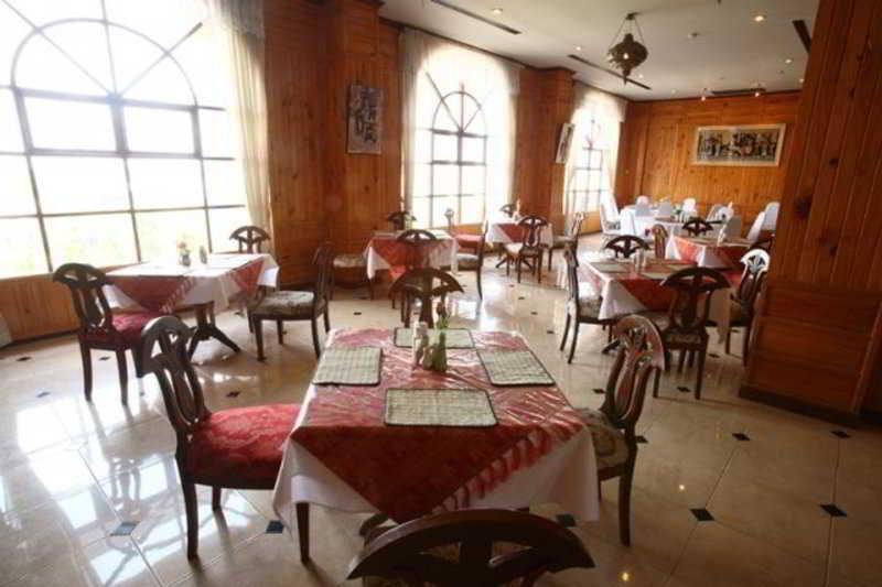 Hermitage Hotel Korat-SHA Nakhonratchasima Buitenkant foto