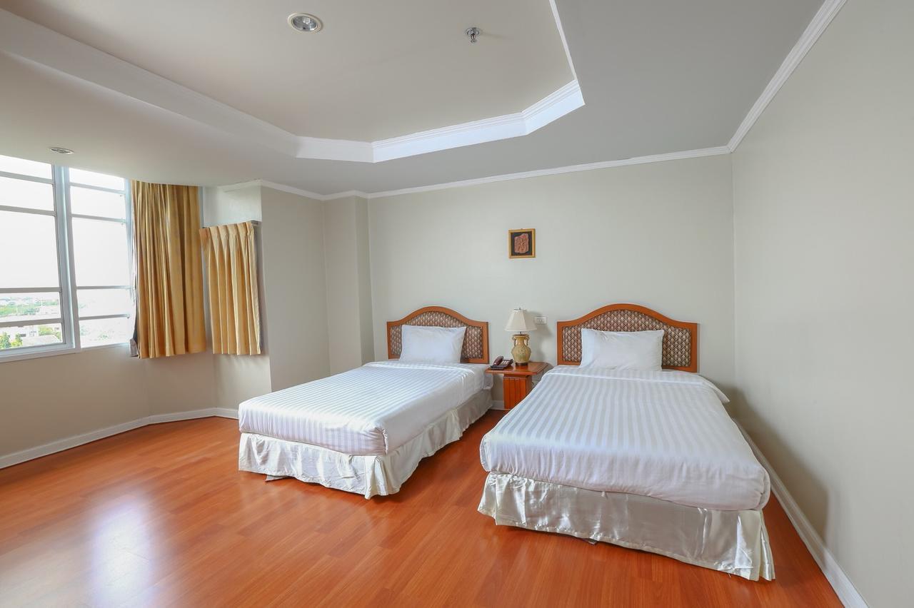 Hermitage Hotel Korat-SHA Nakhonratchasima Buitenkant foto